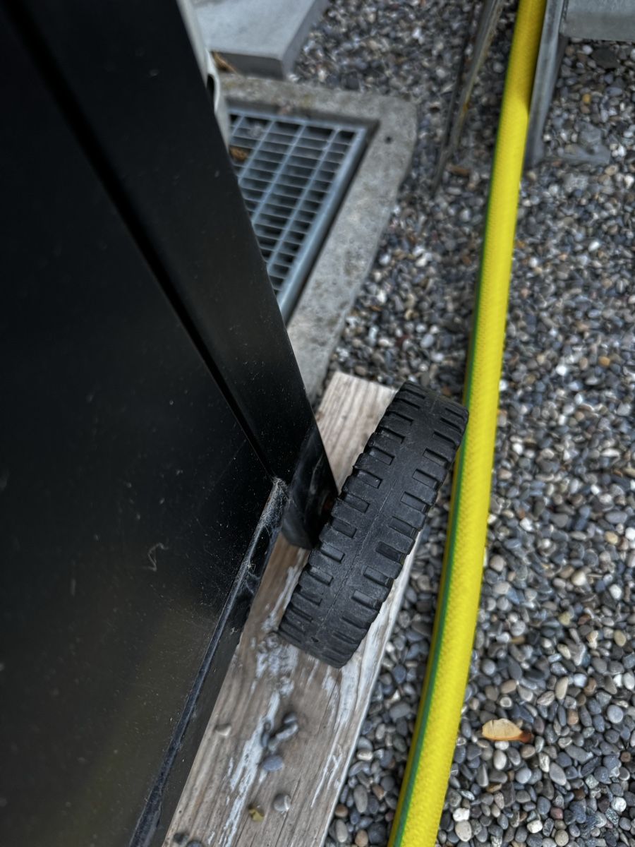 Griglie: Gasgrill Tando 4 Brenner mit Seitenkocher – Usato da Neuenkirch venduto da Ducatirider 3