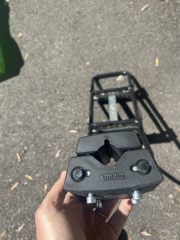 Pezzi di ricambio: Bobike support Porte-bébé sur le cadre – Usato da Lausanne venduto da int_2vrq 1