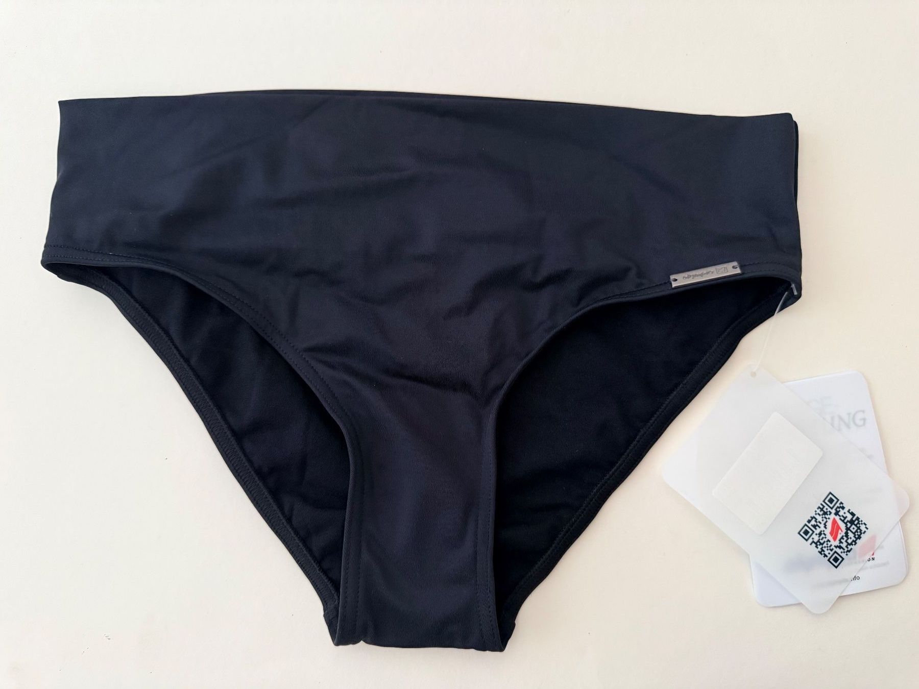 Costumi da bagno & Bikini: OLYMPIA, Bikini-Slip, Grösse 36, Farbe Schwarz – Nuovo e nell'imballaggio originale da Rudolfstetten venduto da gst_g7xl