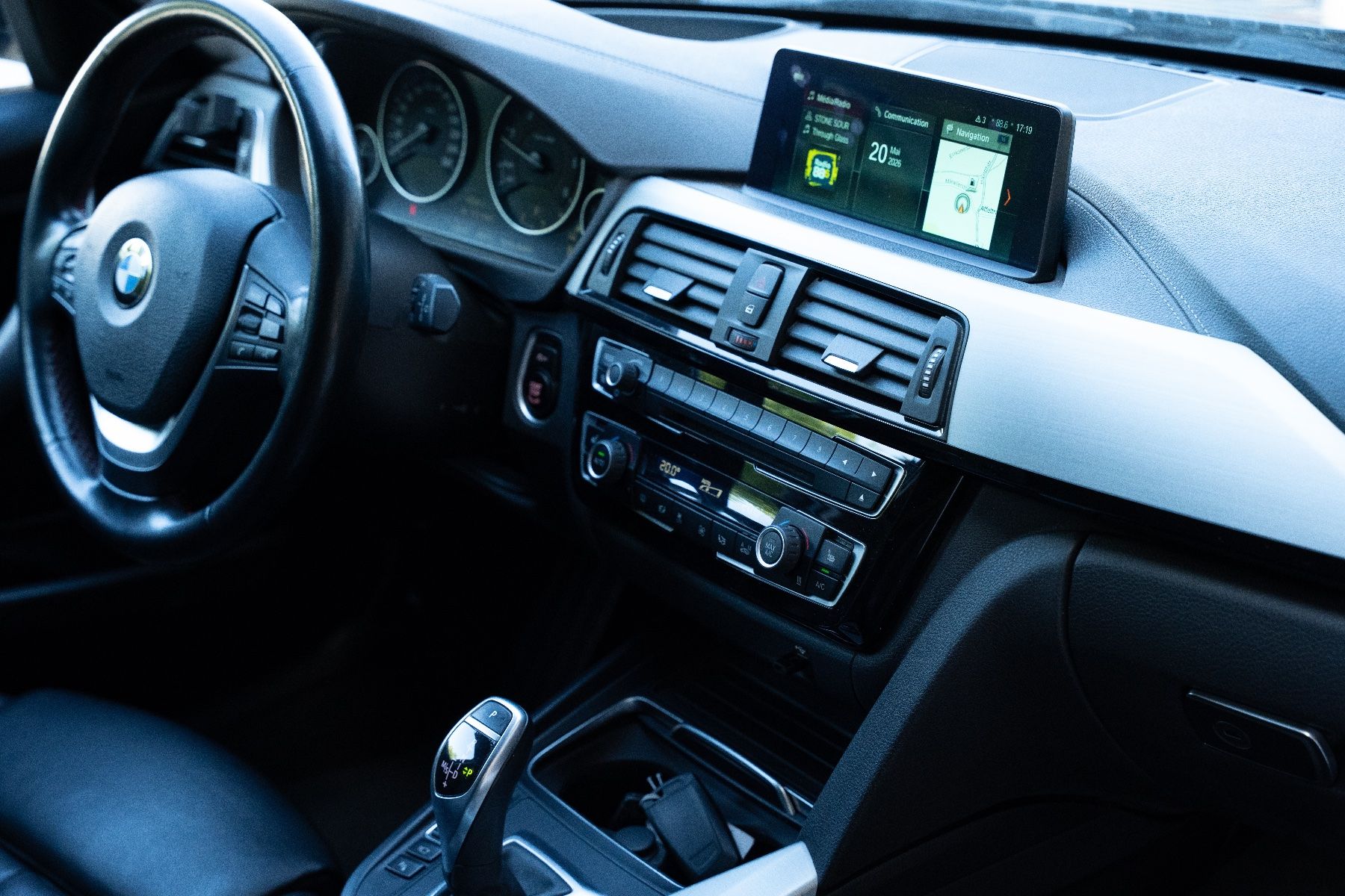 BMW Automobili: BMW 320d Combi – Usato da Affeltrangen venduto da AutoZentrumAG 4