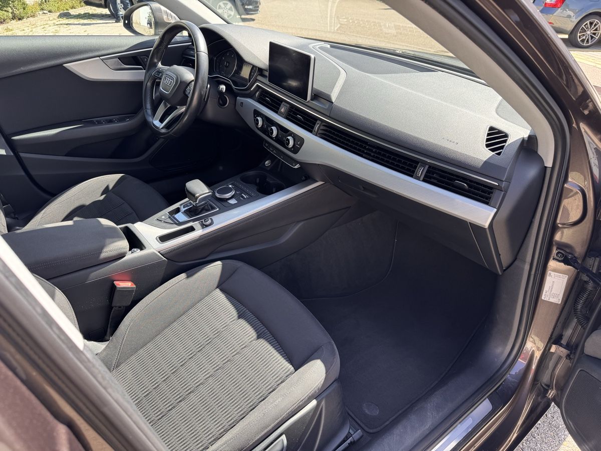 Audi Autos: Audi A4 2.0 TDI  – D'occasion à Flawil par BmwLoverM3 6
