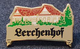 S901 - Pin Lerchenhof