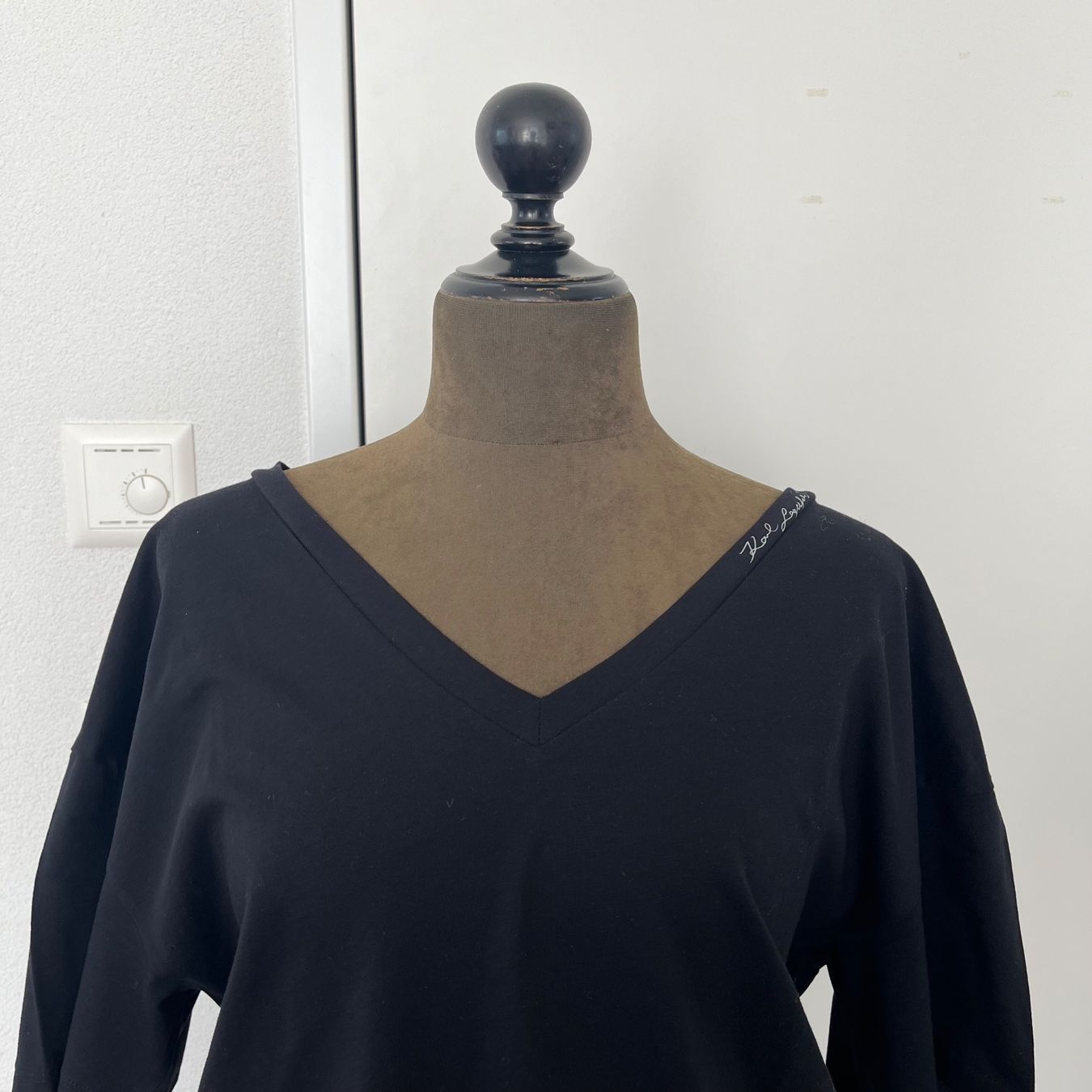 Karl Lagerfeld T-shirt: Karl Lagerfeld T-Shirt – Nuovo (secondo la descrizione) da Zug venduto da Grc999 1