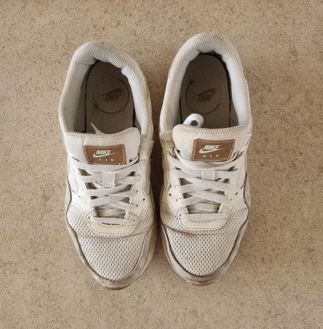 Nike Scarpe da donna: Nike Air Max Schuhe, helle Farbe, 38 – Usato da Möriken AG venduto da mohnsame2 3