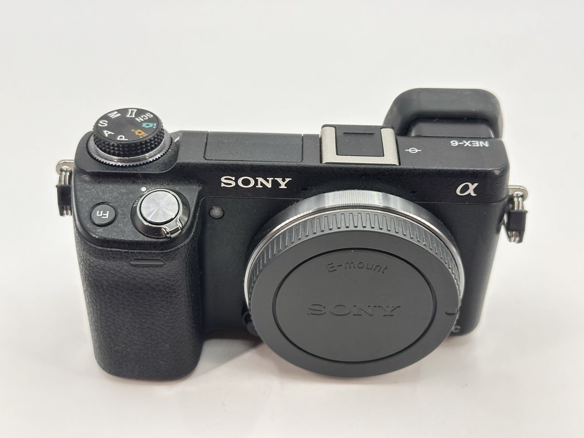 Sony Fotocamera: Sony nex 6 mit kosmetischem Fehler – Usato da Arbon venduto da Sed_9bj9 1