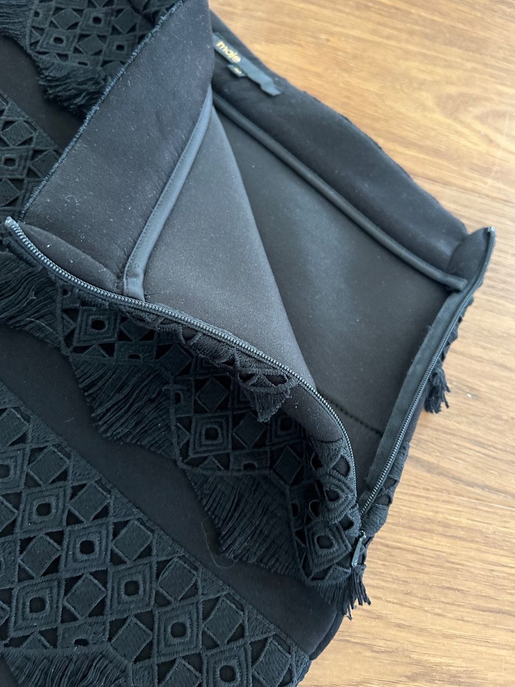 Maje Gonne: Jupe schwarz Maje – Usato da Schwyz venduto da lookatit 2