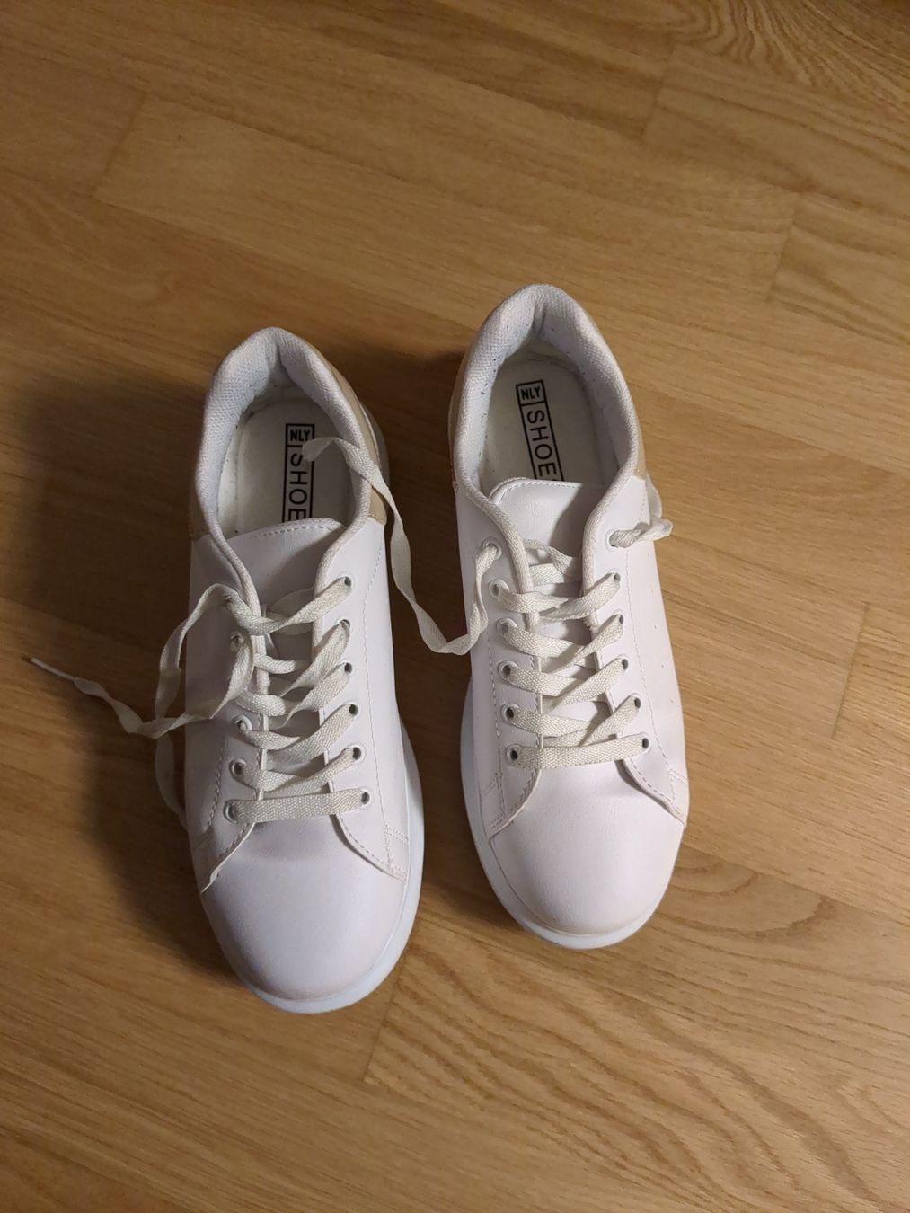Scarpe da donna: Sneakers bianche estive plateau comode nuove – Nuovo (secondo la descrizione) da Schlieren venduto da Graziagra