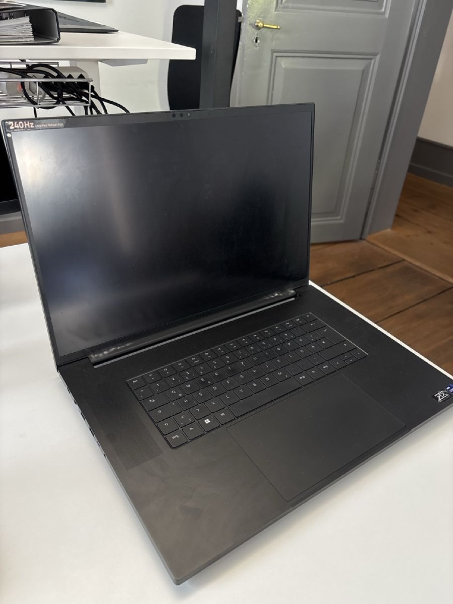 Razer Notebooks: Razer Blade 18 – Gebraucht aus Basel von lau_vr2d 1