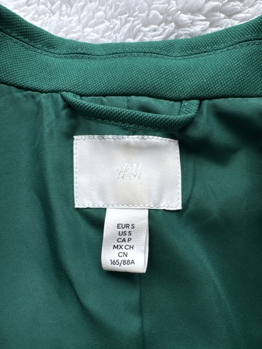 H&M Anzüge & Kostüme: Ensemble tailleur vert H&M taille S - Chic et tendance – Neu (gemäss Beschreibung) aus Malleray von sam_9bkx 2