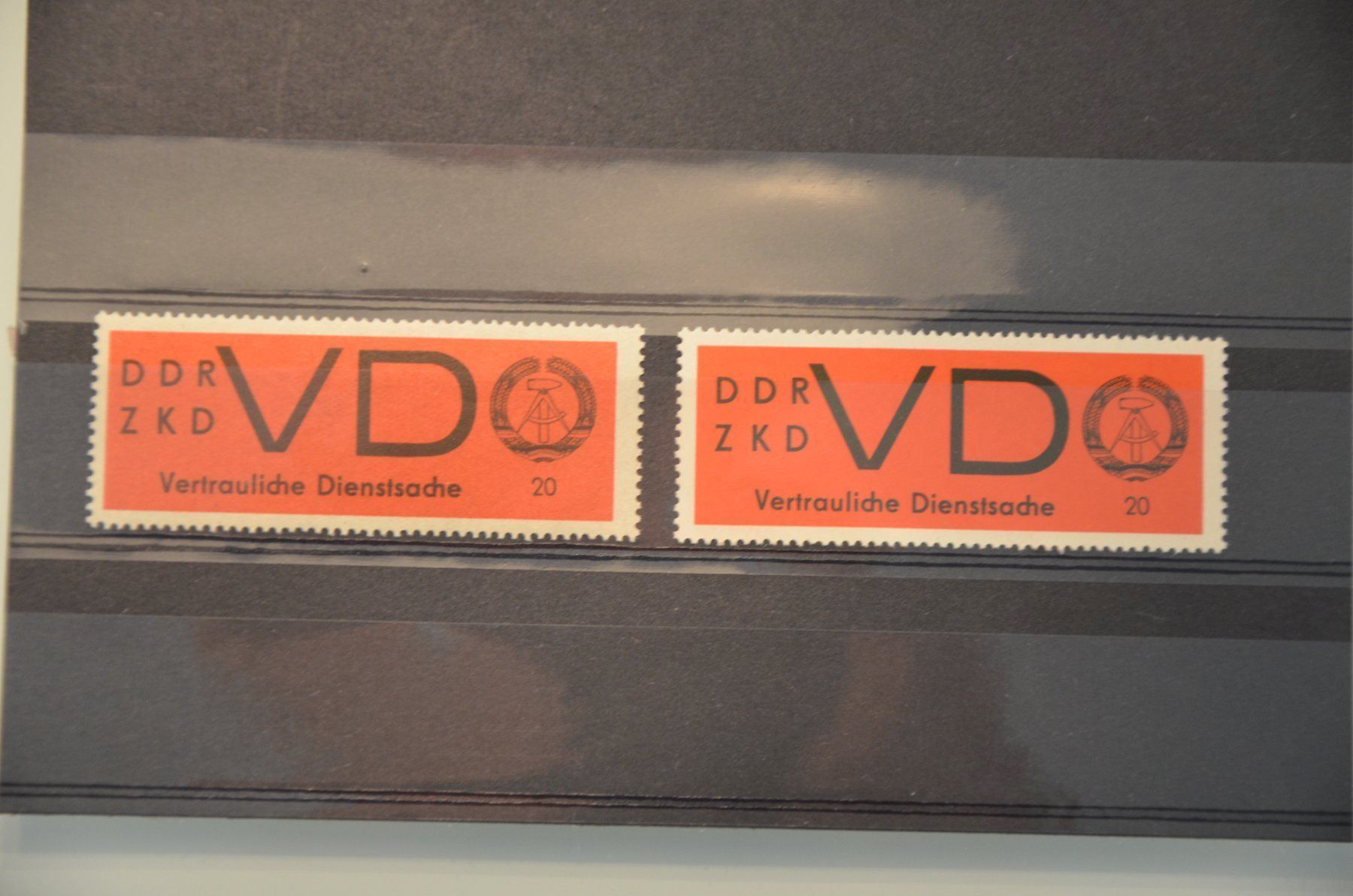 Tutti i francobolli: Vertrauliche Dienstsache aus der ex DDR 20 – Nuovo (secondo la descrizione) da Wetzikon ZH venduto da bausie