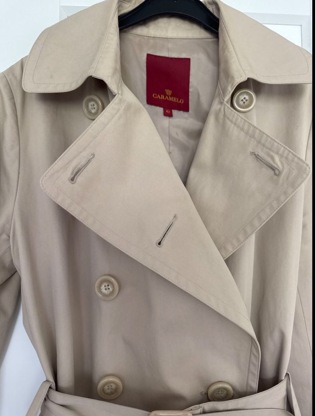 Cappotti: Trenchcoat Caramelo gr 38 – Usato da Lausanne venduto da acz_wjb9 2