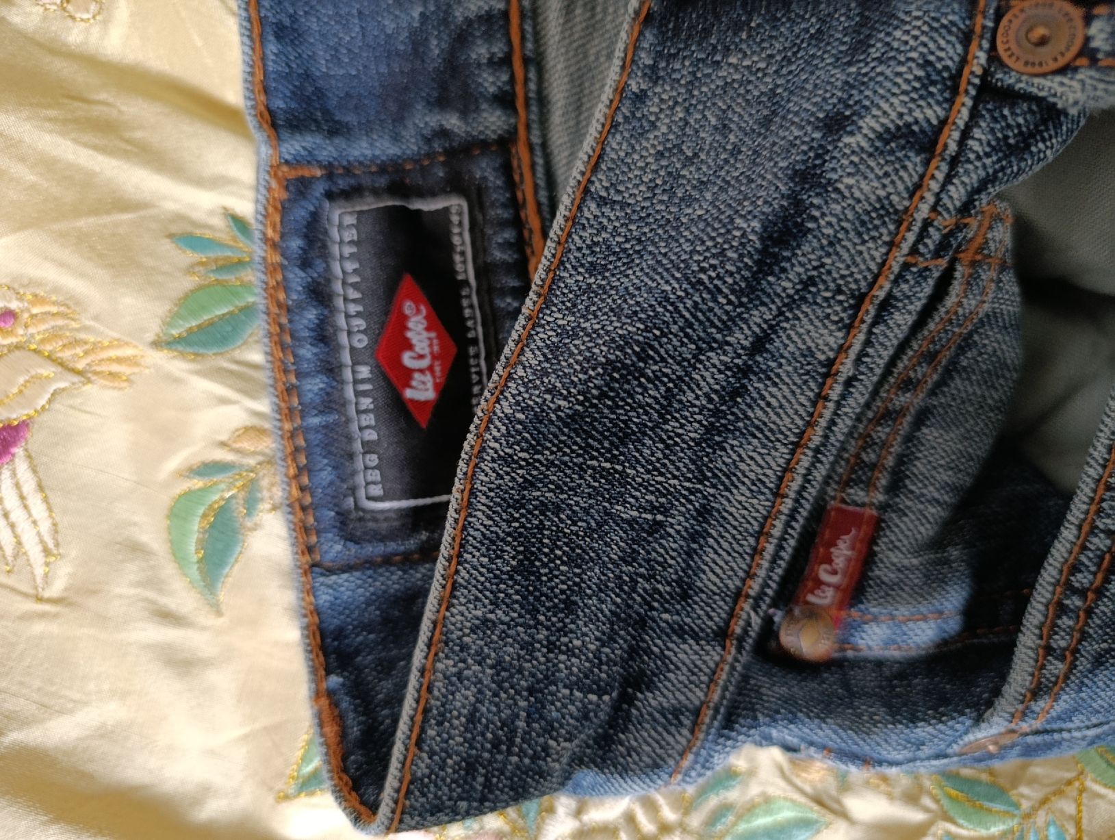Lee Jeans: jeans Lee Cooper W31 L34 – Usato da Monthey venduto da 04Elisa 2