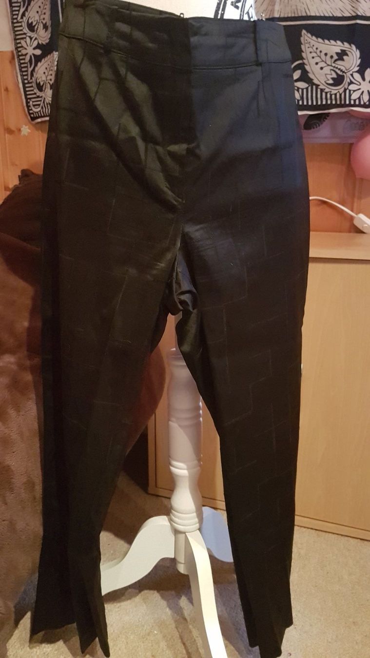 Hosen: Pantalon noir taille 40 / Nathalie Chaize – Gebraucht aus Villiers von san_jn5w 2