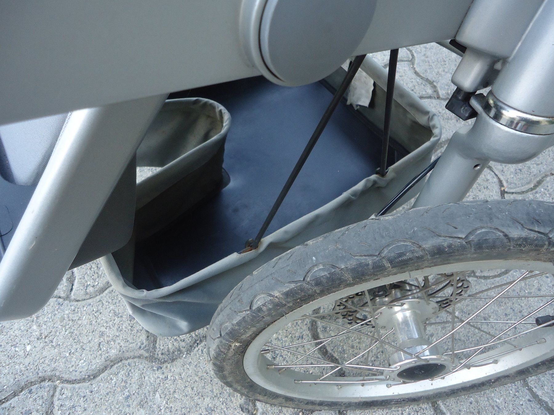Carrozzine: Poussette / vélo TAGA – Usato da Vessy venduto da mafabe 7