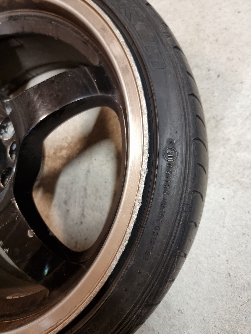 Barracuda Racing Wheels Cerchioni: Barracuda Aluminium Räder Golf 3 mit Eignungserklärung – Usato da Blumenstein venduto da hurtihurti 6
