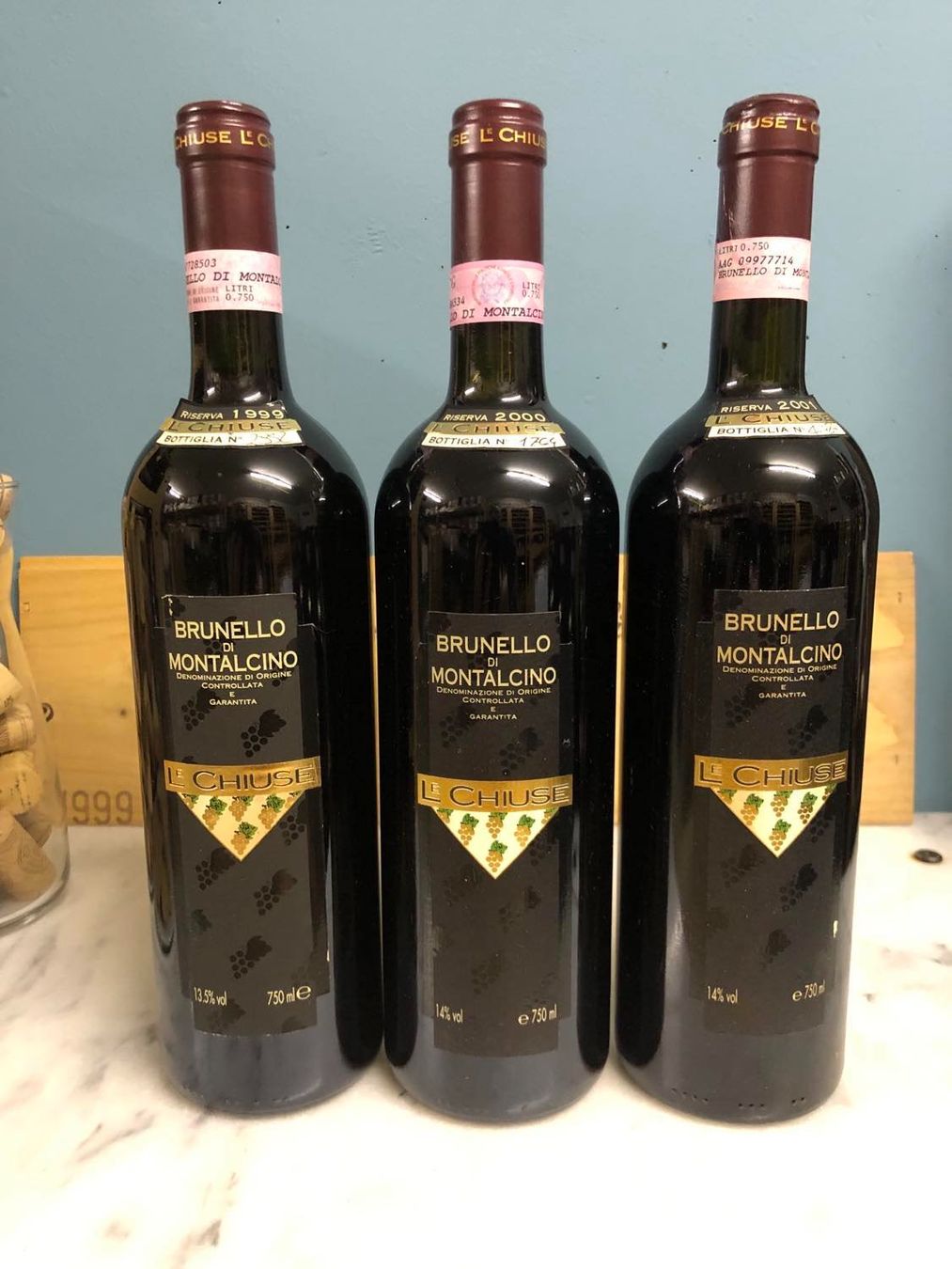 Wein: VERTIKALE BRUNELLO DI MONTALCINO RISERVA LE CHIUSE 99-00-01 – Neu und originalverpackt aus Münchenstein von weinundspirituosen 1
