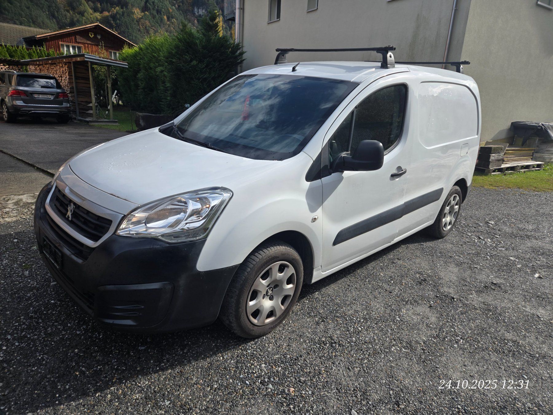 Peugeot Nutzfahrzeuge: Peugeot Partner 1.6 i VTi – Gebraucht aus Erstfeld von Gina033 1