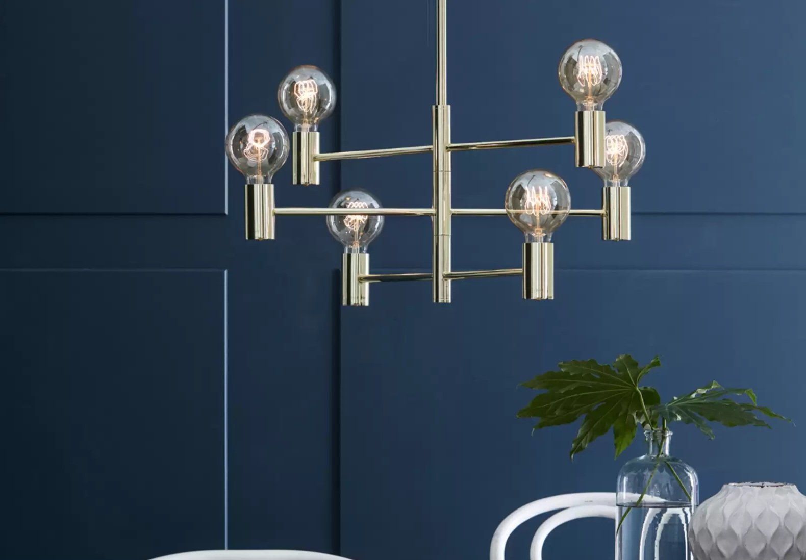 Kronleuchter & Deckenlampen: Designer Hängeleuchte/Kronleuchter in Gold – Neu (gemäss Beschreibung) aus Zürich von cp.
