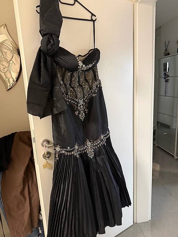 Vestiti: Elegant Damenkleid – Usato da Laufenburg venduto da Brunorosa 1