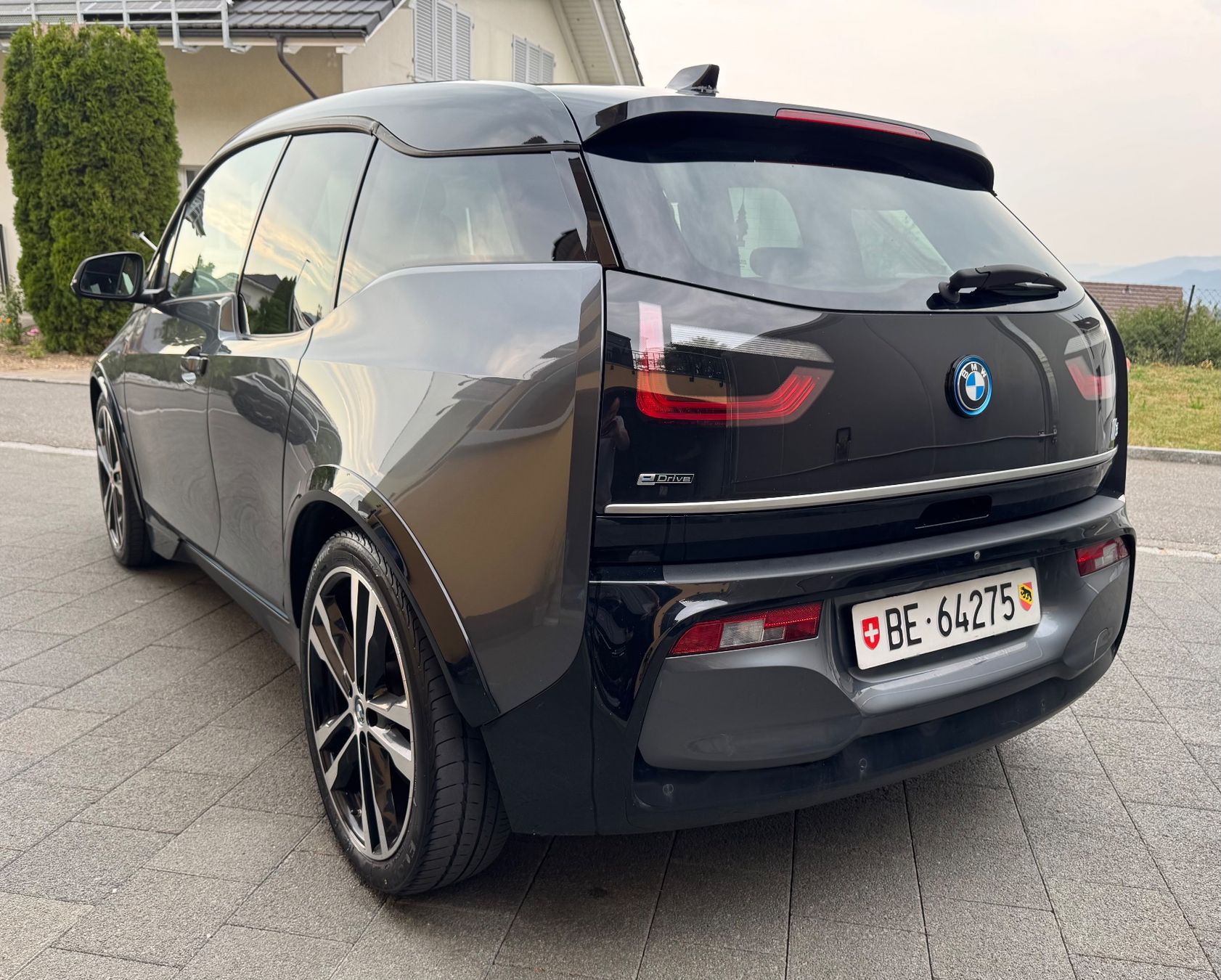 BMW Autos: BMW i3s 120Ah SoH 89% – D'occasion à Höfen b. Thun par Tradeseller 8