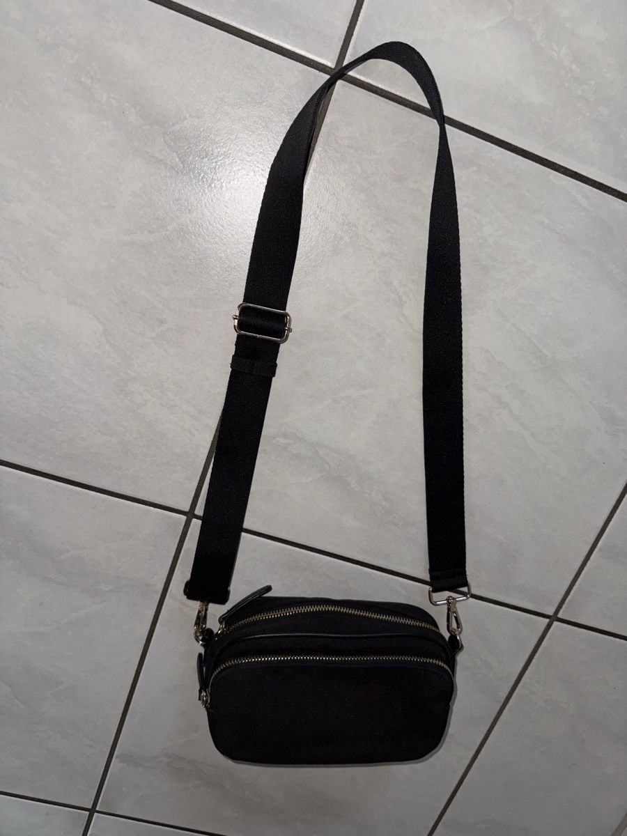 Taschen für Damen: Schwarze Umhängetasche – Gebraucht aus Hergiswil NW von kaufe_bei_kaufmann 2
