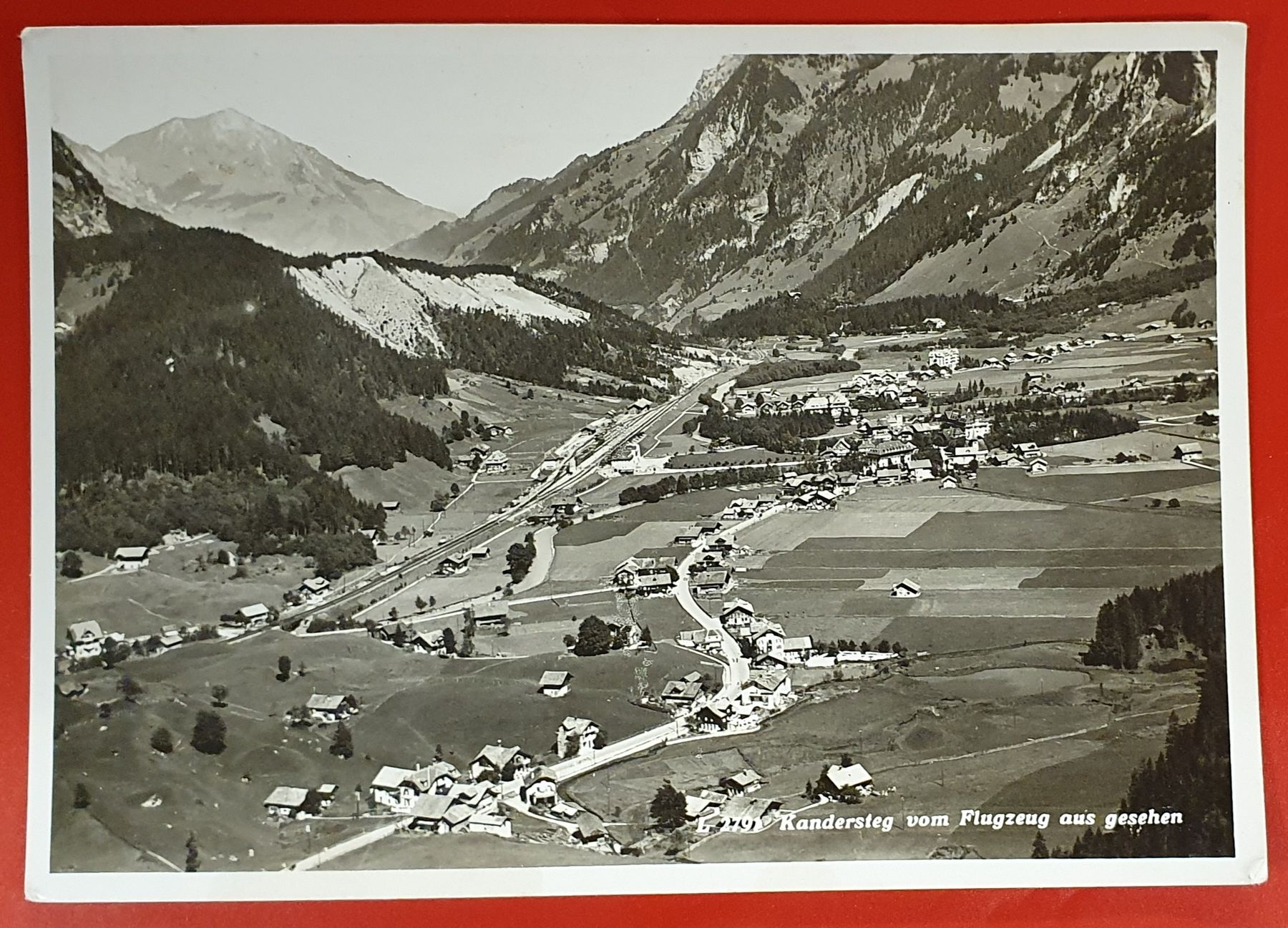 Cartoline postali: Kandersteg  - Flugaufnahme – Usato da Kreuzlingen venduto da Rschweiz1