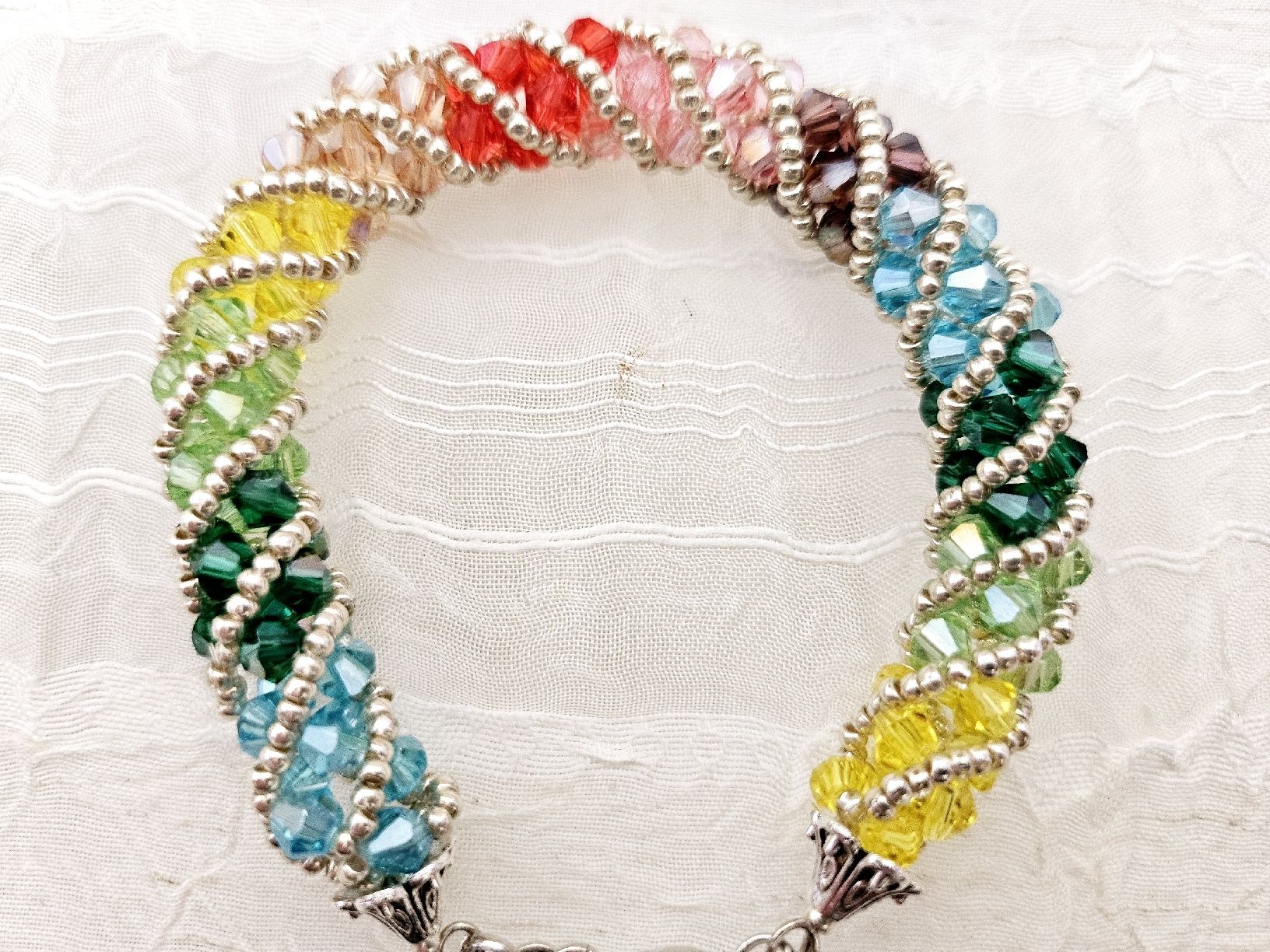 Bracciali & Braccialetti: Buntes Spiral-Armband mit Glasperlen Handmade – Nuovo (secondo la descrizione) da Dietikon venduto da Eleda 2