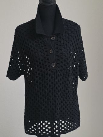 Schwarz gehäkeltes Poloshirt Grösse S, kurzarm, top Zustand
