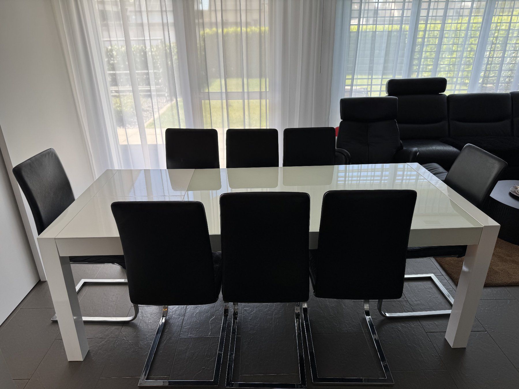 Sedie: 8 Freischwingerstühle, echtes Leder, schwarz – Usato da Müllheim Dorf venduto da ale_q8pn 4