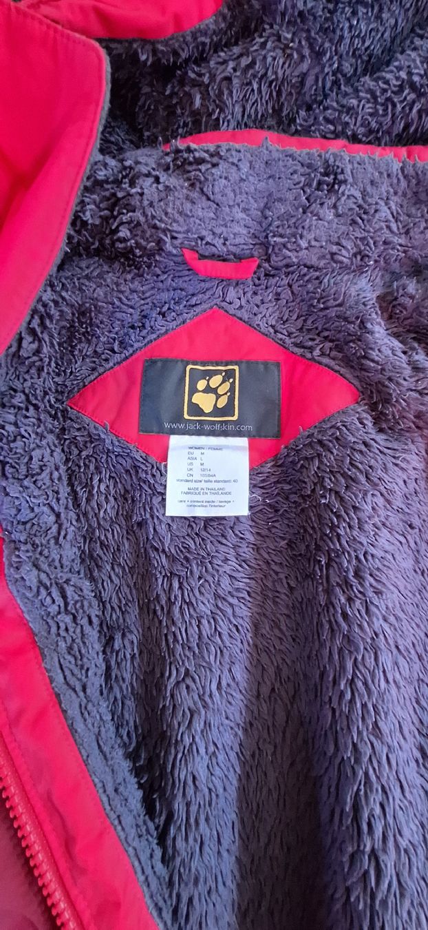 Jack Wolfskin Giacche: Jack Wolfskin Winterjacke rot Gr. M – Usato da Bern venduto da Hope10 4