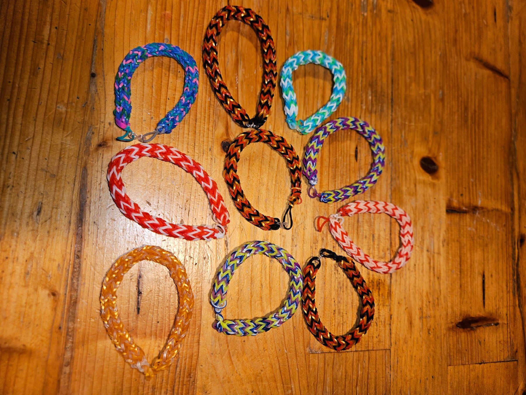 Bracciali & Braccialetti: 10 Silikon Armbänder, Handmade – Nuovo (secondo la descrizione) da Wettingen venduto da Sk8ertomda