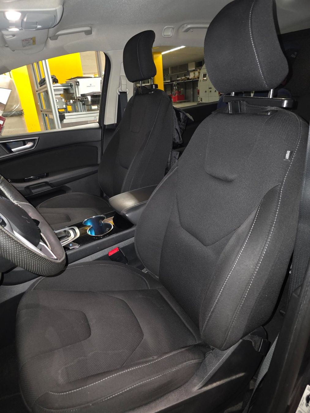 Ford Autos: Ford S-Max Titanium, 2.0TdCi 4x4 mit Anhängerkupplung – Gebraucht aus Stallikon von Whitecrowe 5