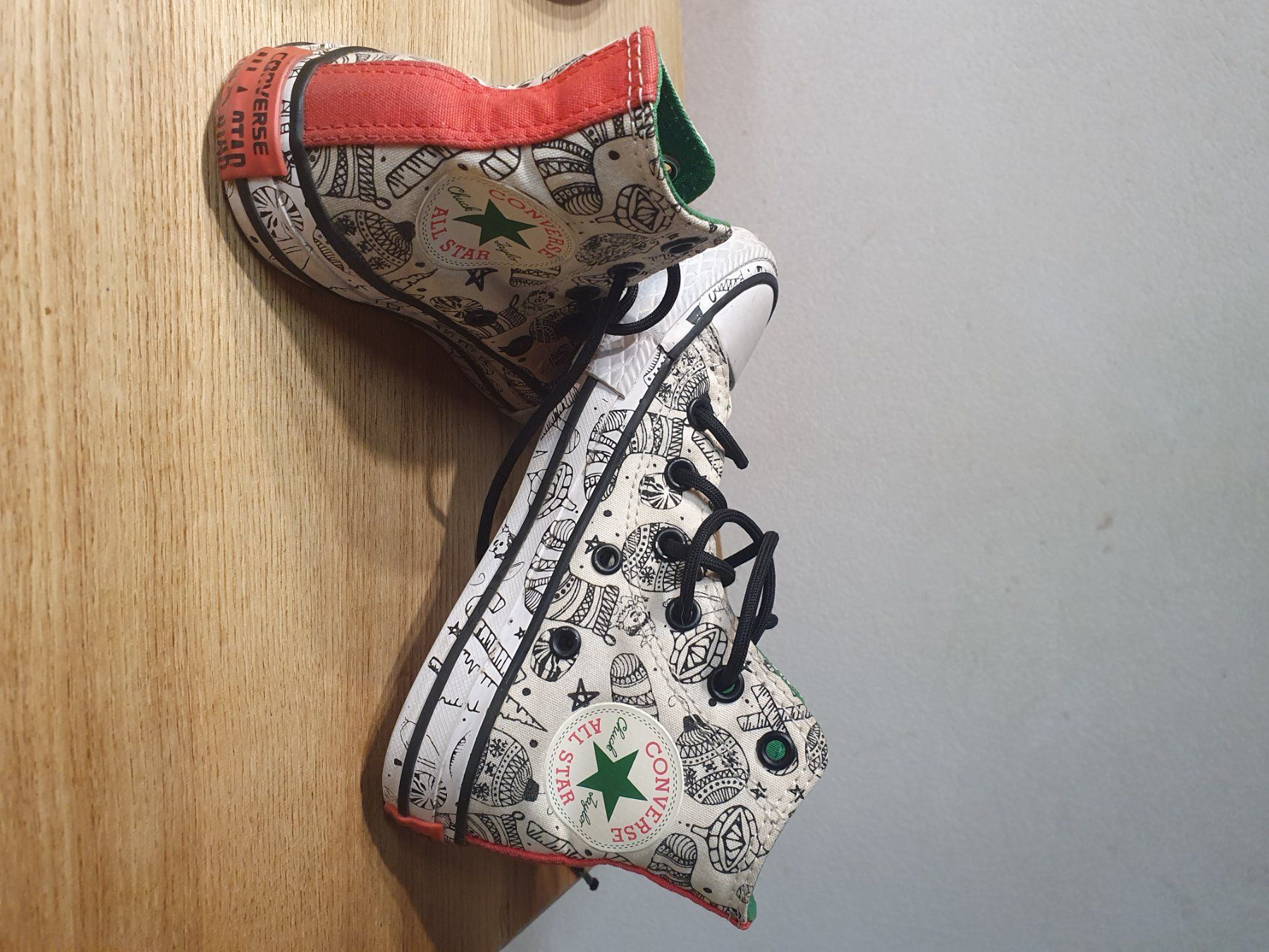 Converse Chaussures garçon: Converse Kinderschuh 28 – D'occasion à Mels par inf_9hmx 2