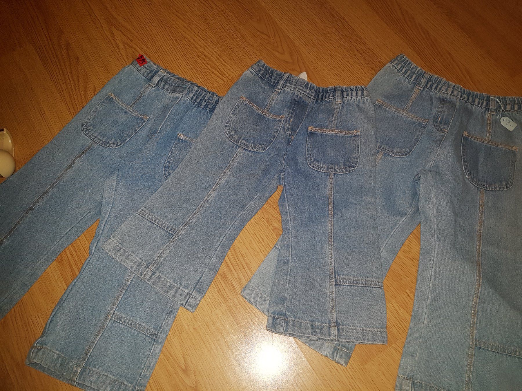 Pantaloni: Ein Paar Jeans gr 80 /86 oder 92 K10 – Nuovo (secondo la descrizione) da Schwarzenburg venduto da Flamingo07