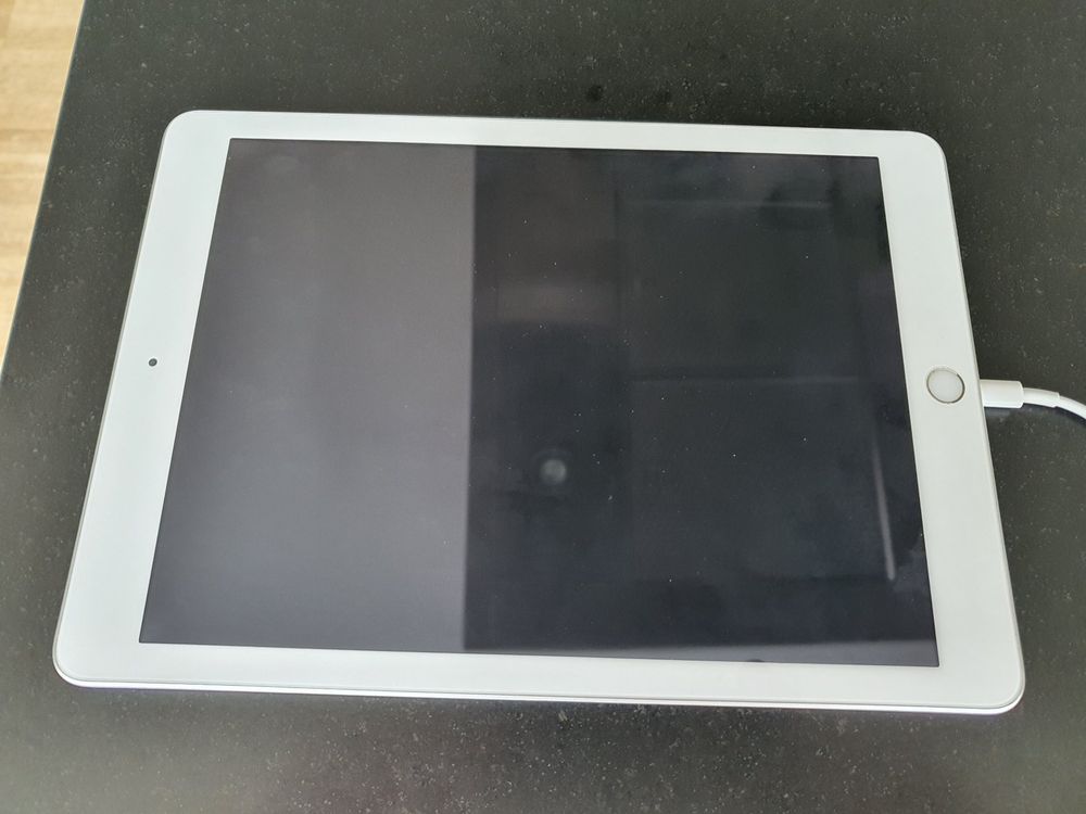 iPad 5 Generation 128 GB | Kaufen auf Ricardo