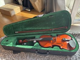 Violin with case and bow good condition