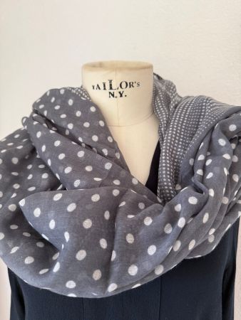 Neuware Schal 100 % Viskose 190 x 90 cm