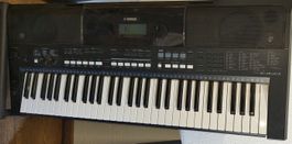 Tastiera Yamaha PSR-E433 