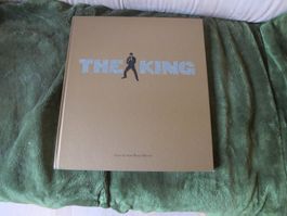 Elvis Presley - The King. Ausgabe in Gold Buch Sehr Gross