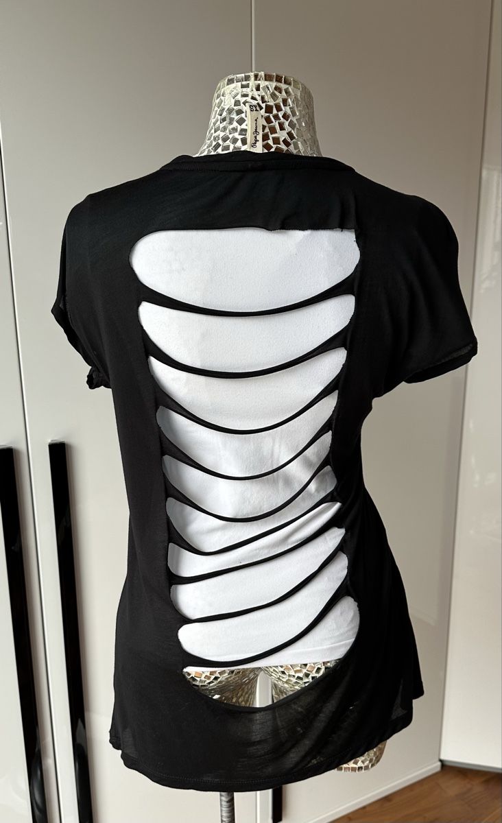 Pepe Jeans T-shirt: T-shirt in modal Pepe Jeans – Usato da Castel San Pietro venduto da Moregi 1