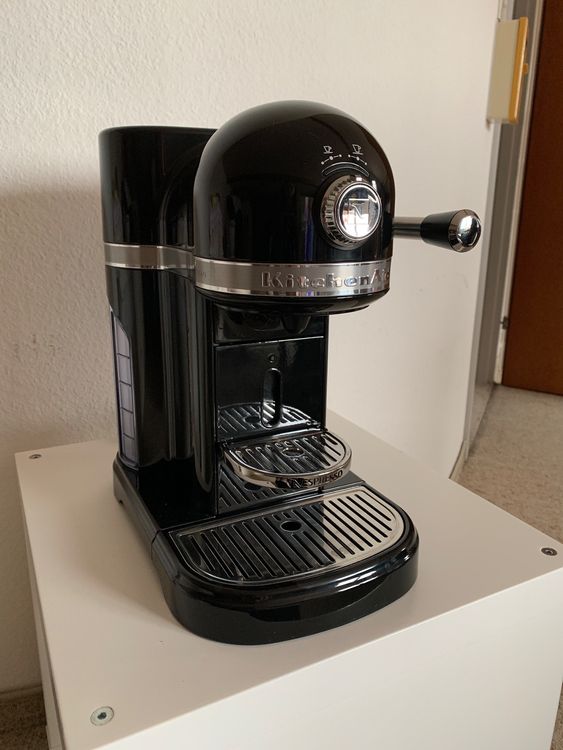 KitchenAid Artisan Nespresso Kaffee Maschine schwarz Kaufen auf Ricardo