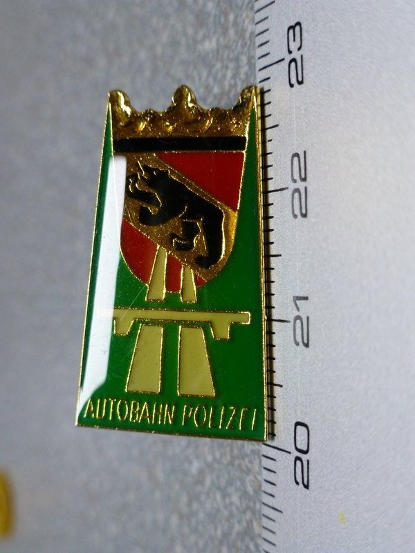 Placchette & Badge: PIN PINS POLIZEI POLICE – Usato da Gränichen venduto da Jumbo77