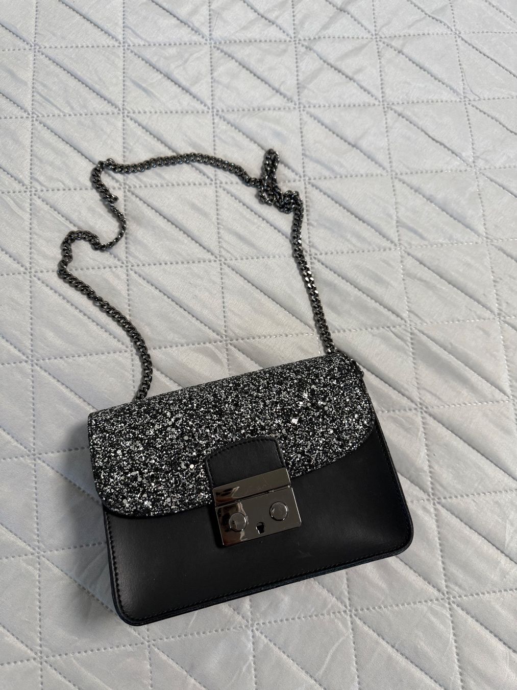 Borse da donna: Schwarze Tasche – Usato da Brüttisellen venduto da Bluepurple1