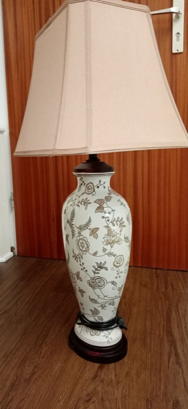 Lampade: Dekorative Stehlampe, Vasenlampe, Schirmlampe – Usato da Büsingen venduto da Flohminator 1