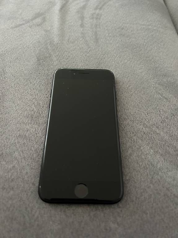 Handys / Smartphones: iPhone 7 A1778 – Gebraucht aus Bülach von bluewin77