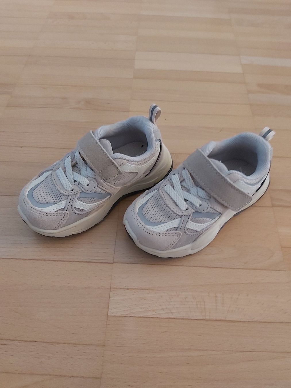 Zara Chaussures garçon: Sneaker Zara Grösse 22 – Neuf (Voir description) à Frauenfeld par mariom02