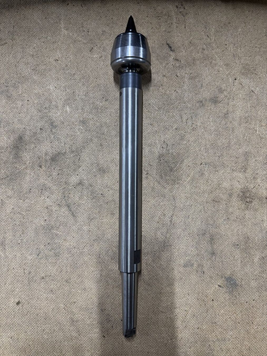 Outils pour métaux et serrurerie: Mitlaufende Zentrierspitze Röhm MK2 – D'occasion à Zuchwil par dragosmd-maschinen