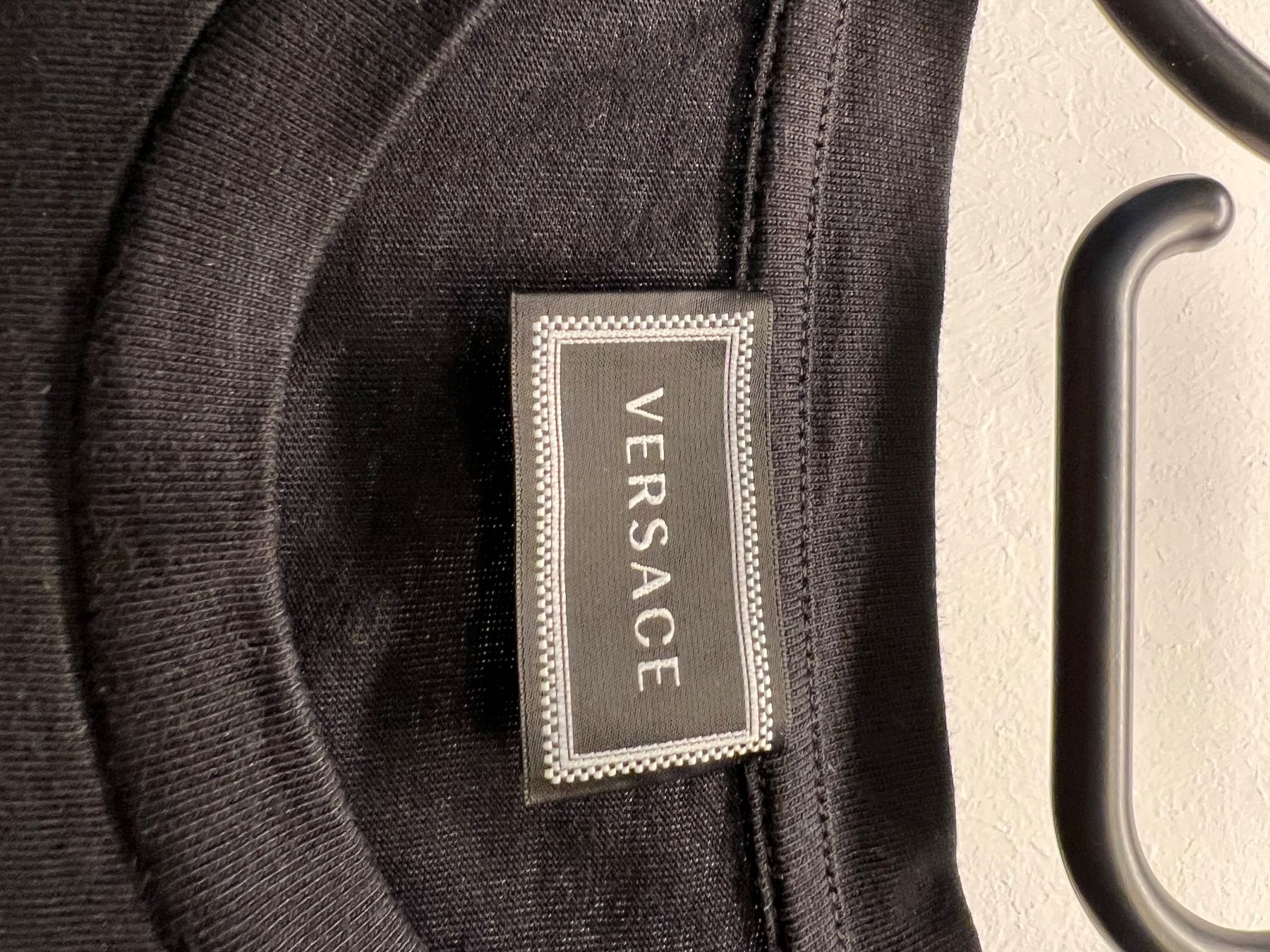 Versace Hemden, T-Shirts & Polos: Versace Sweatshirt Kinder – Gebraucht aus Schlieren von svenbaettig 1