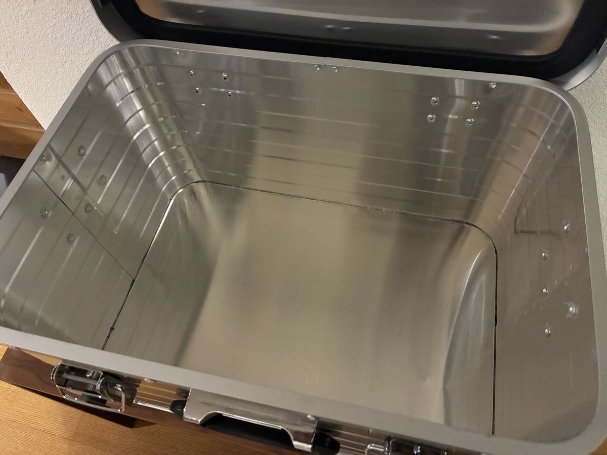 Casse di trasporto: Aufbewahrungs- und Transportbox – Usato da Bonstetten venduto da sarah.arquint 4