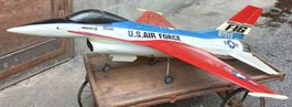 F16 Düsenjäger Modell Elektrisch Gross